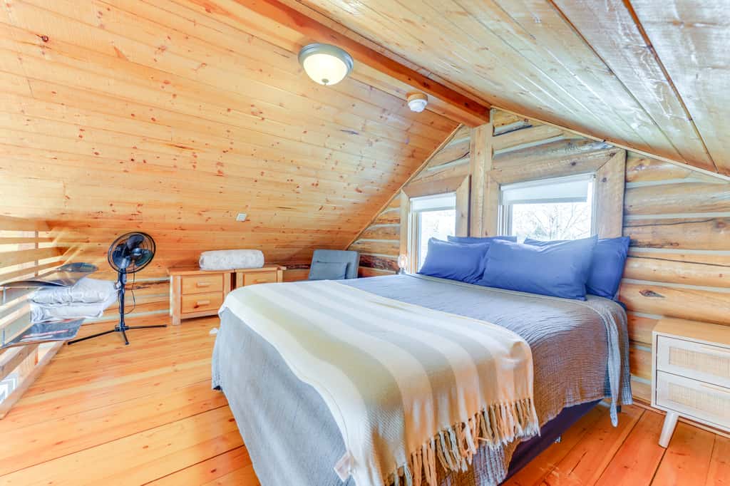 Cozy Mountain Condo Across From Snow King Ski Mtn!