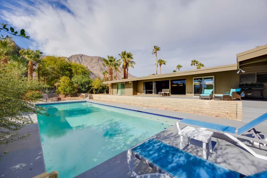 Borrego Springs Retreat w/ Pool & Mtn Views