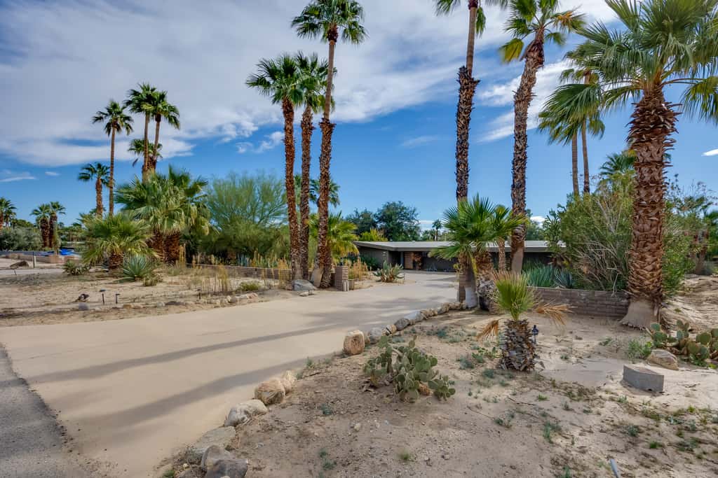 Borrego Springs Retreat w/ Pool & Mtn Views