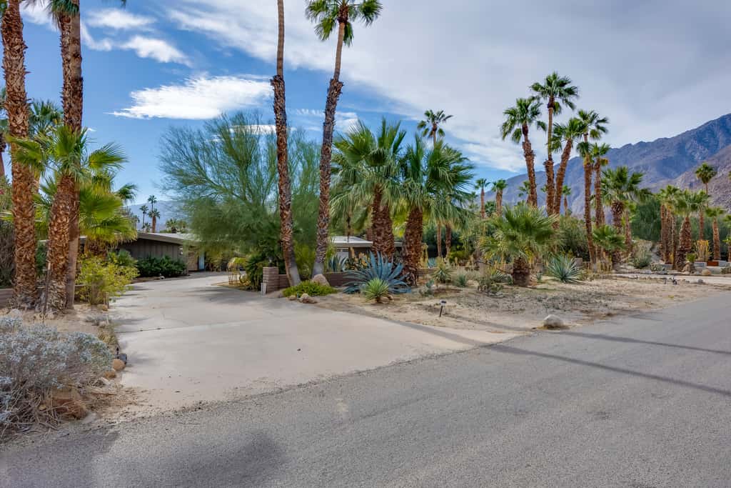 Borrego Springs Retreat w/ Pool & Mtn Views