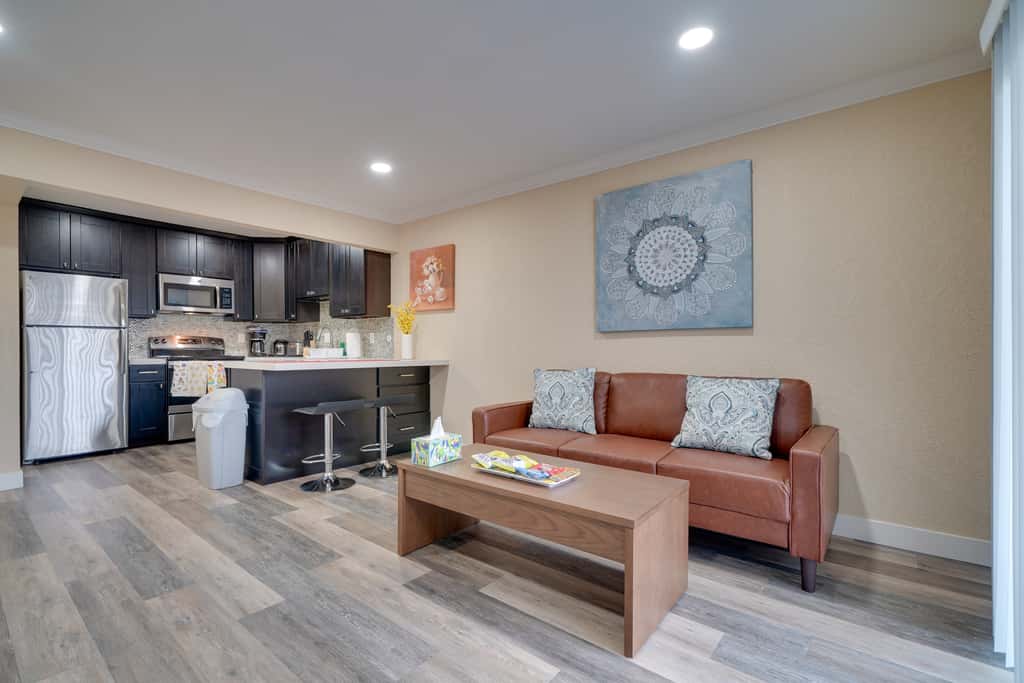 2 Mi to Dtwn Pleasanton Condo w/ Pool Access