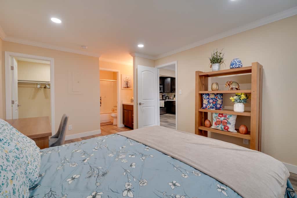 2 Mi to Dtwn Pleasanton Condo w/ Pool Access