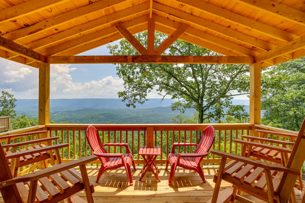 Mtn-View Gem: Flat Rock Retreat w/ Deck & Grill!