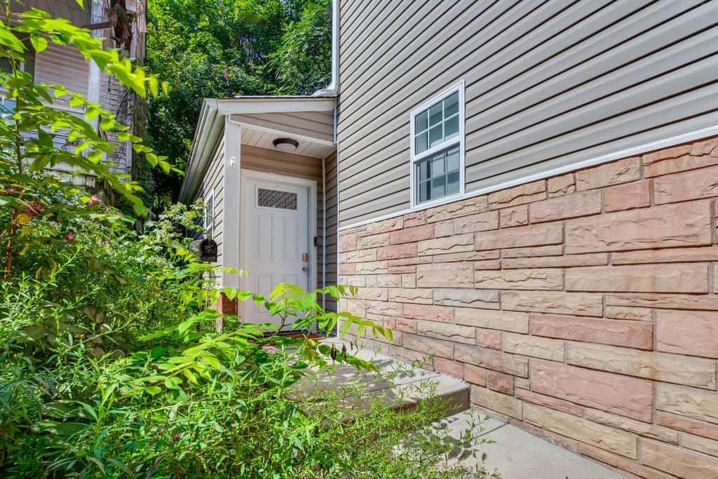 Walk to Riverfront! Pet-Friendly Pittsburgh Home