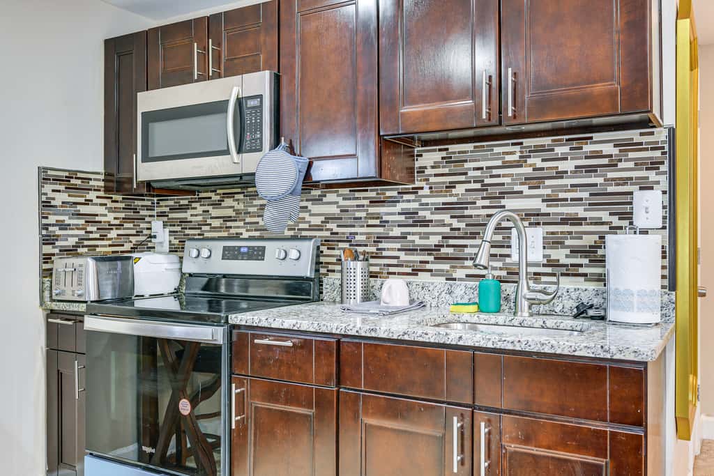 Pet-Friendly DC Area Condo w/ Yard!