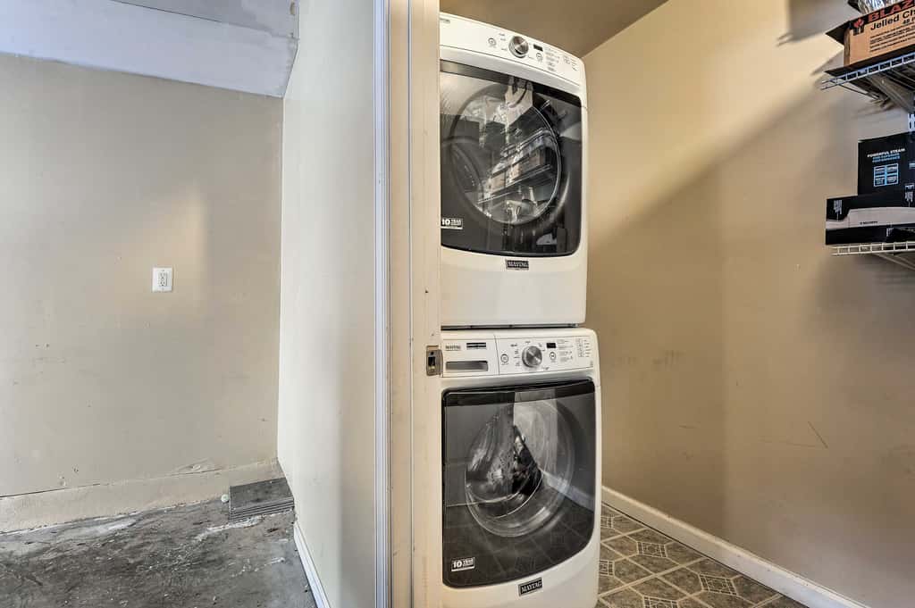 Pet-Friendly DC Area Condo w/ Yard!