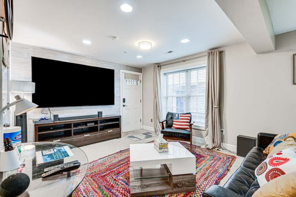 Pet-Friendly DC Area Condo w/ Yard!