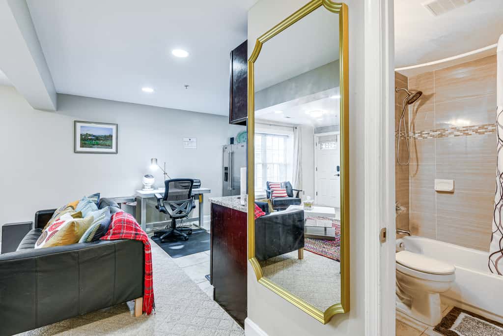 Pet-Friendly DC Area Condo w/ Yard!