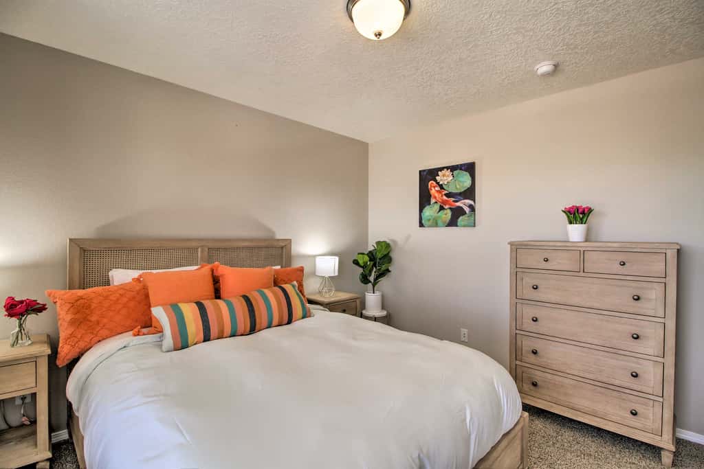 9 Mi to Old Town Albuquerque: Getaway w/ Grill!
