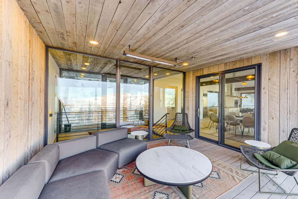 1 Mi to Downtown Jackson: Modern Retreat w/ Views