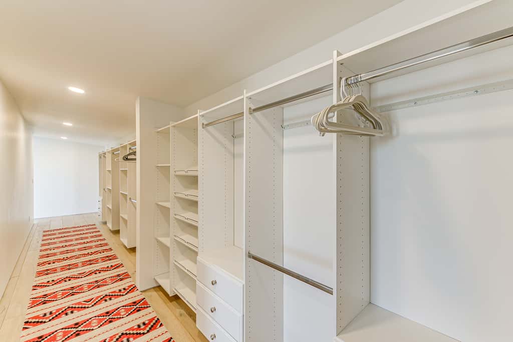 1 Mi to Downtown Jackson: Modern Retreat w/ Views