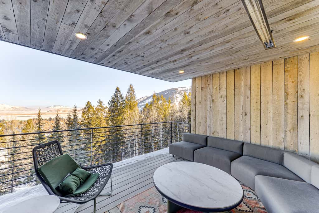 1 Mi to Downtown Jackson: Modern Retreat w/ Views