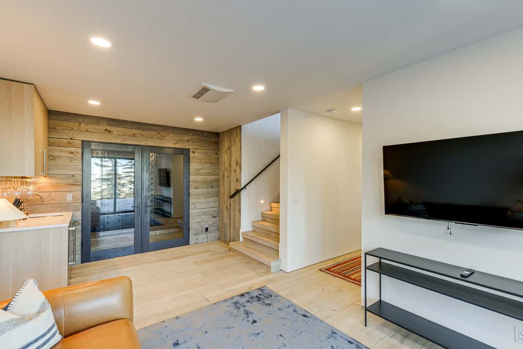 1 Mi to Downtown Jackson: Modern Retreat w/ Views
