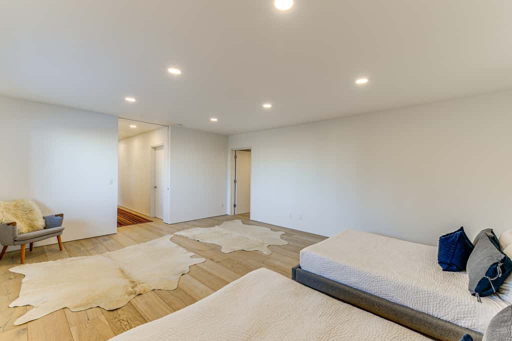 1 Mi to Downtown Jackson: Modern Retreat w/ Views