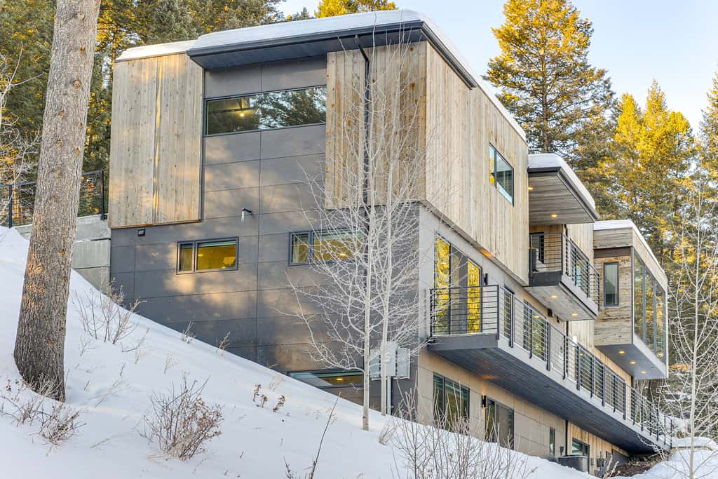 1 Mi to Downtown Jackson: Modern Retreat w/ Views