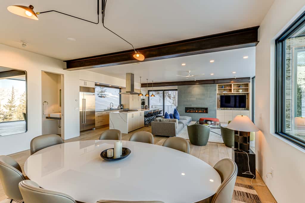 1 Mi to Downtown Jackson: Modern Retreat w/ Views