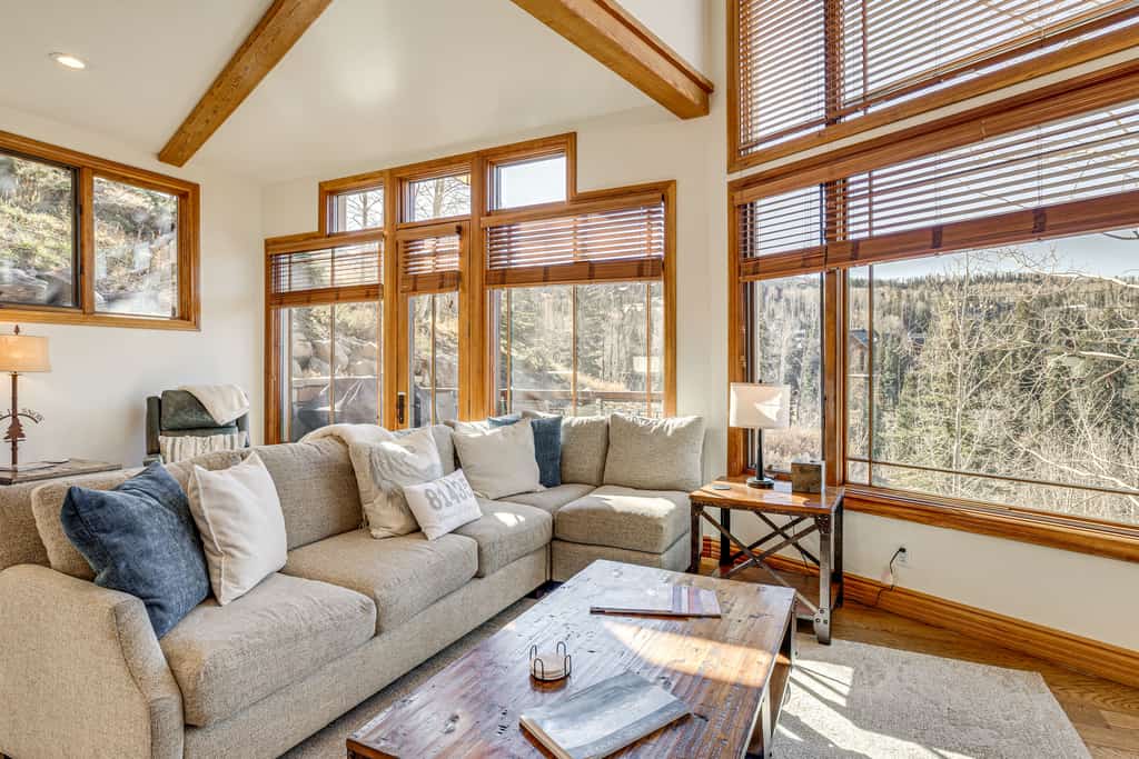 Luxurious Ski-In/Ski-Out Telluride Mountain Escape