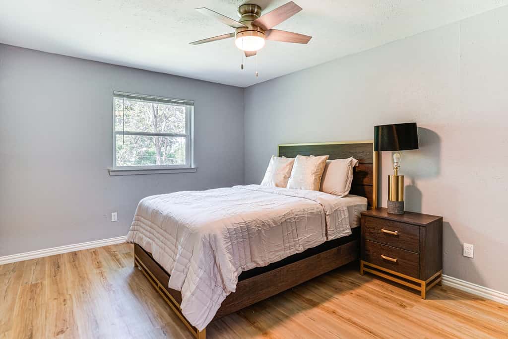 Family Home in Ft Worth Suburbs Near Benbrook Lake