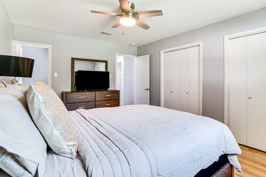 Family Home in Ft Worth Suburbs Near Benbrook Lake