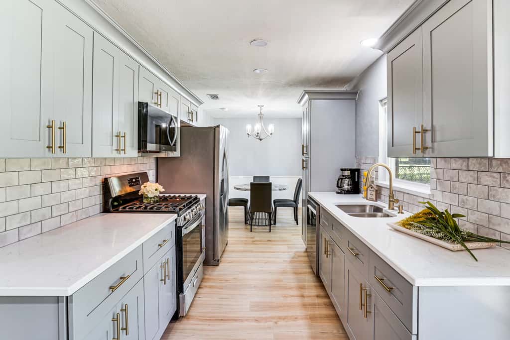 Family Home in Ft Worth Suburbs Near Benbrook Lake