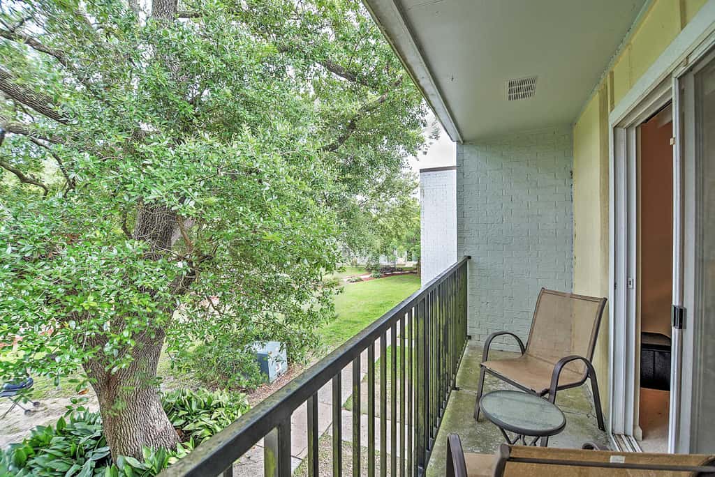 Ocean Springs Condo in Waterfront Resort!