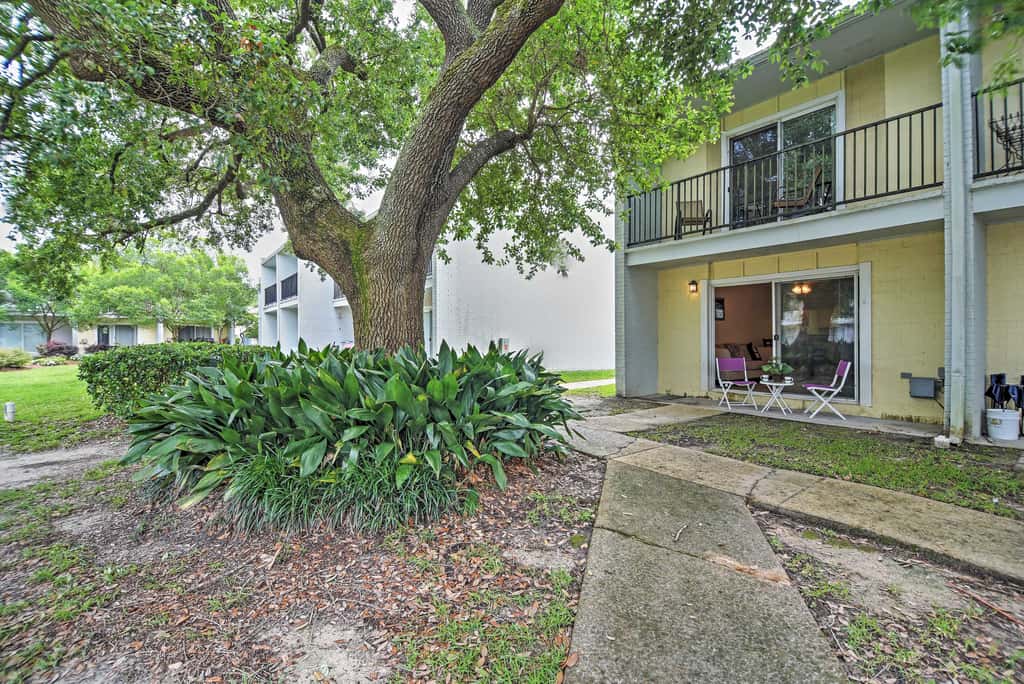 Ocean Springs Condo in Waterfront Resort!