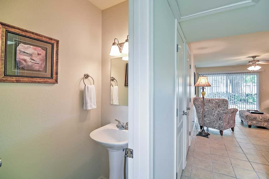 Ocean Springs Condo in Waterfront Resort!