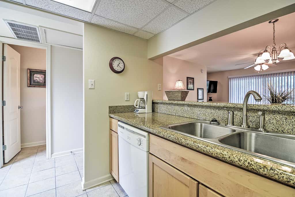 Ocean Springs Condo in Waterfront Resort!