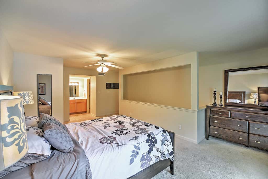 Ocean Springs Condo in Waterfront Resort!