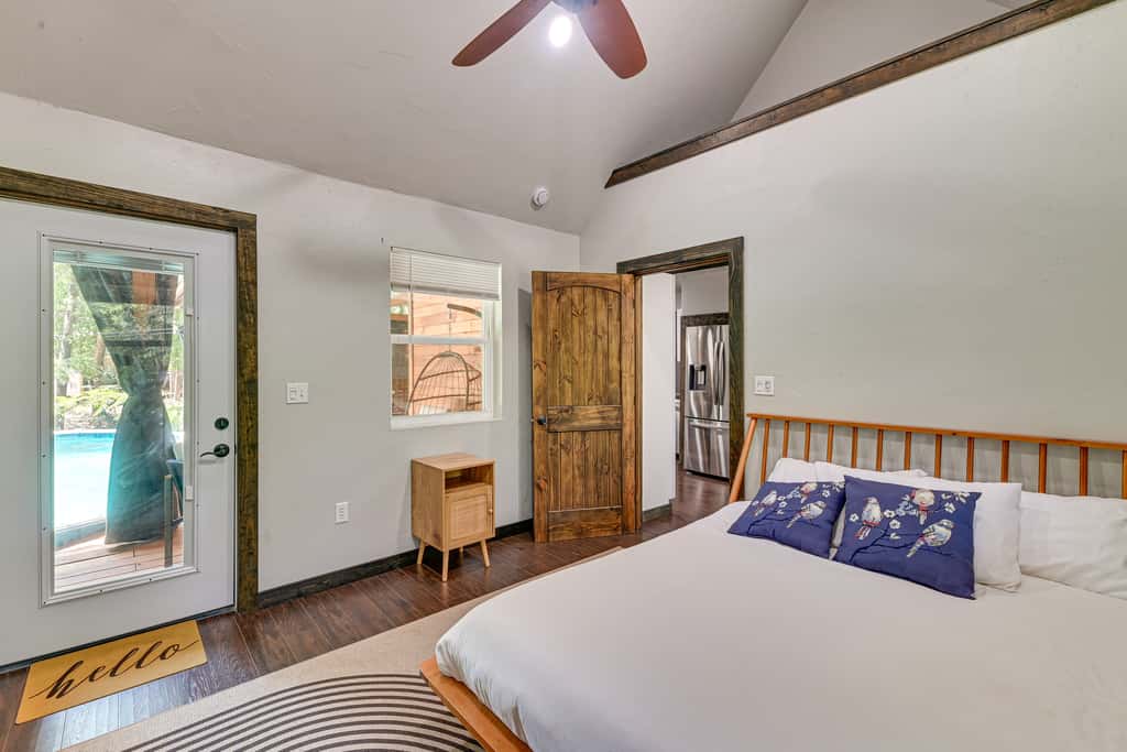 3 Mi to Lake Texoma: Gordonville Getaway!