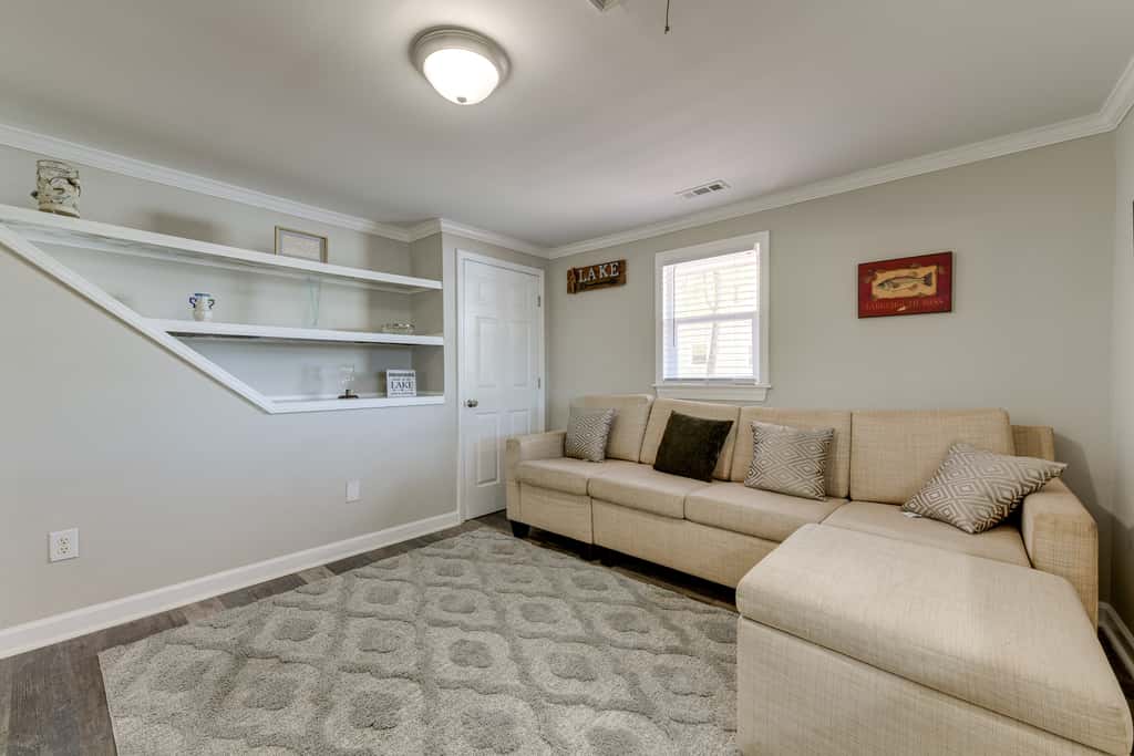 Pet-Friendly Lexington Vacation Rental on Lake!
