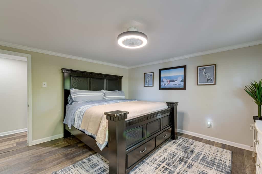 Pet-Friendly Lexington Vacation Rental on Lake!