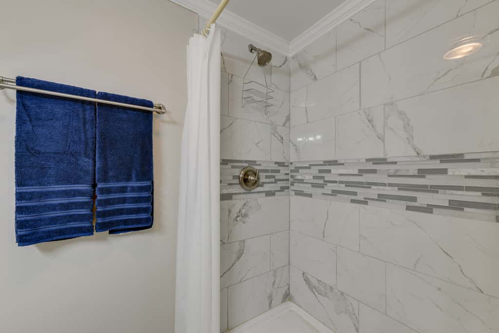 Pet-Friendly Lexington Vacation Rental on Lake!