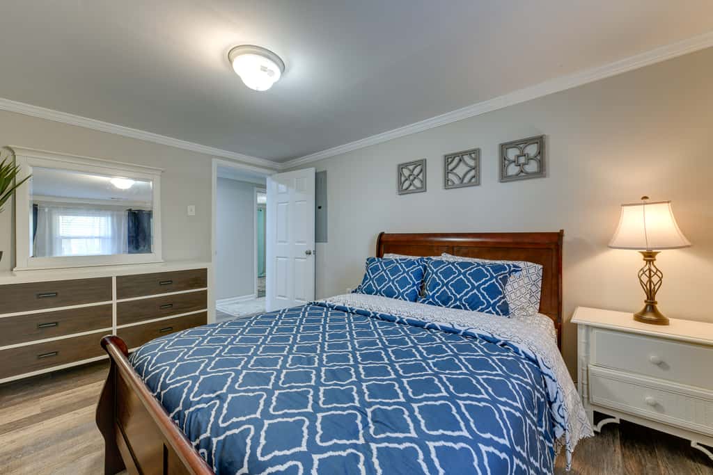 Pet-Friendly Lexington Vacation Rental on Lake!