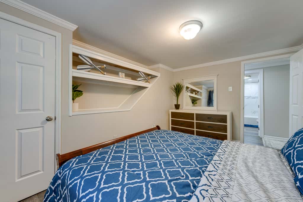 Pet-Friendly Lexington Vacation Rental on Lake!