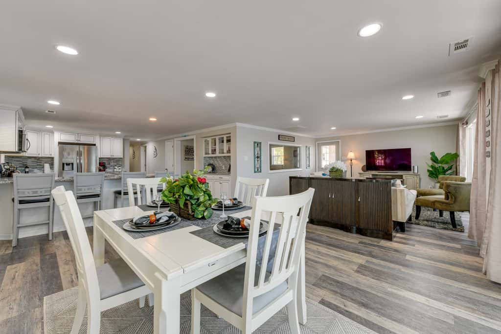 Pet-Friendly Lexington Vacation Rental on Lake!