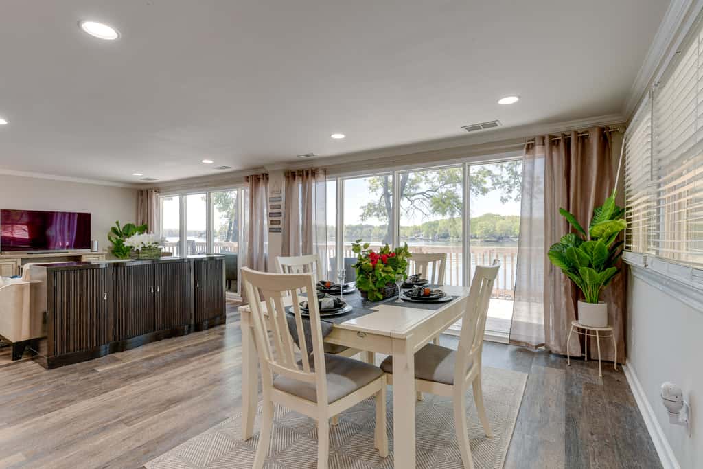 Pet-Friendly Lexington Vacation Rental on Lake!
