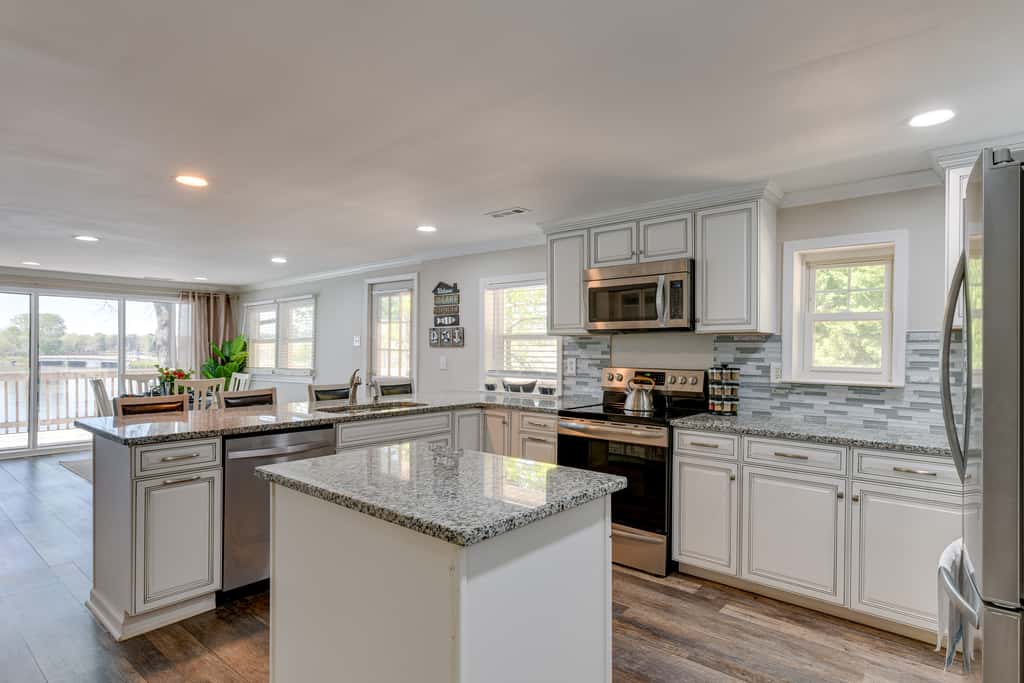 Pet-Friendly Lexington Vacation Rental on Lake!