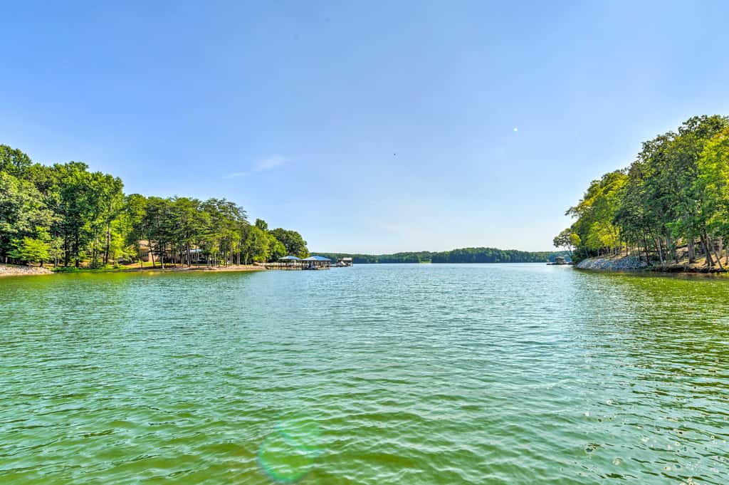 Quaint Lake Norman Home w/ Boat Dock + Grill!
