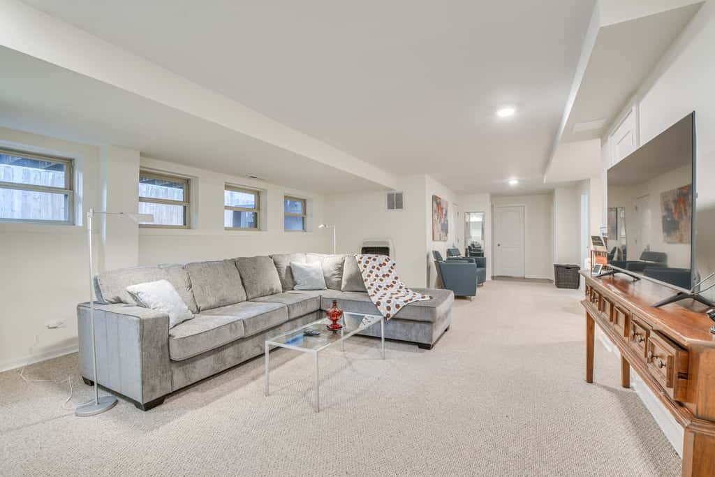 Walk to Lake Michigan: Chicago Apt w/ Yard