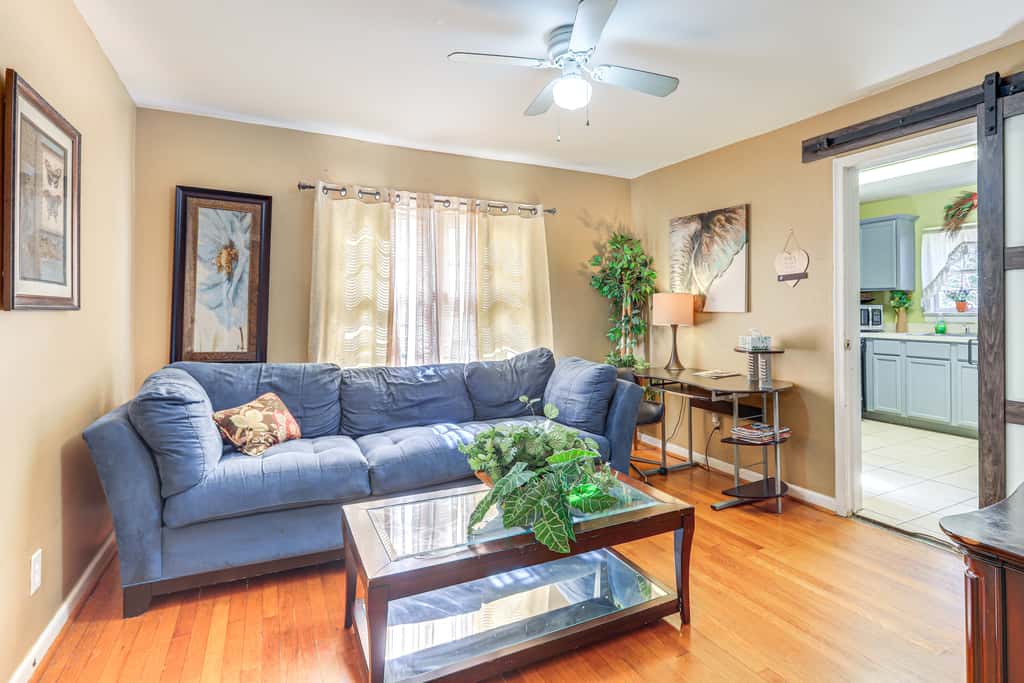 5 Mi to Dtwn ATL! Family Home w/ Veranda & Yard