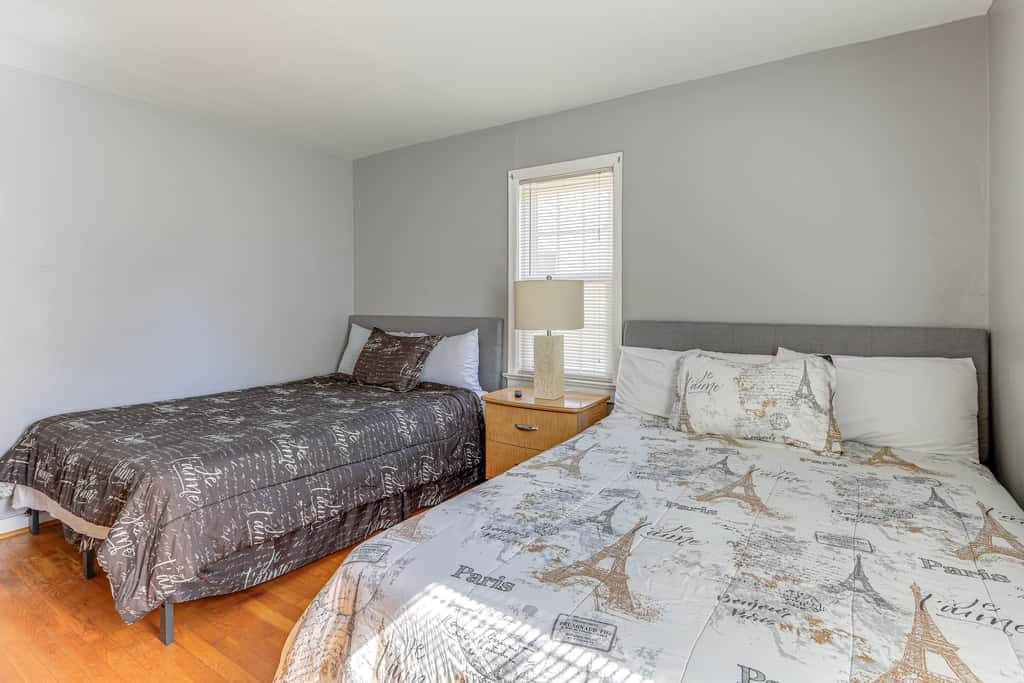 5 Mi to Dtwn ATL! Family Home w/ Veranda & Yard