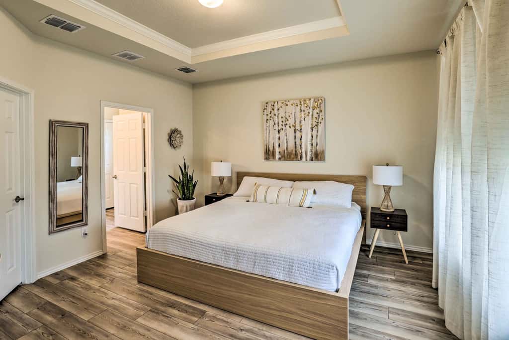 Sleek Fort Worth Home w/ Patio - Pets Welcome!
