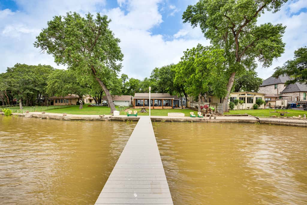 Private Dock & Deck: Eagle Mountain Lake Retreat!