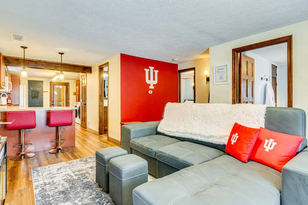 Hoosier Haven w/ Fenced Yard & Fire Pit