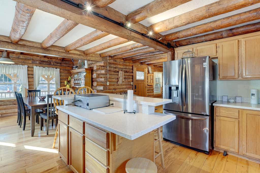 Hike, Fish & Boat Nearby! Bloomington Family Cabin