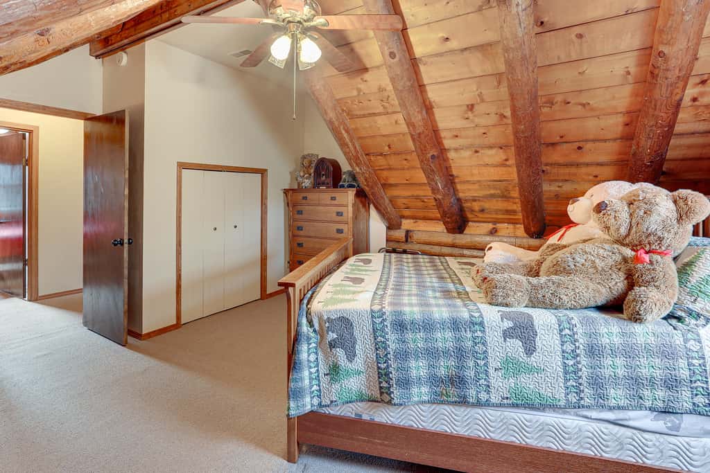 Hike, Fish & Boat Nearby! Bloomington Family Cabin