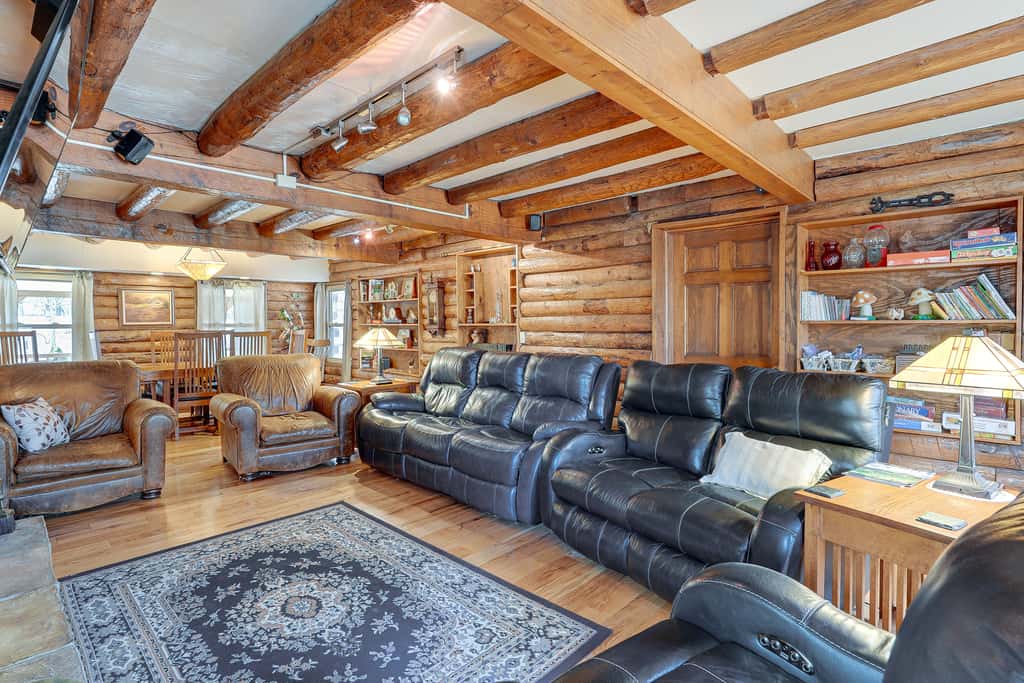 Hike, Fish & Boat Nearby! Bloomington Family Cabin