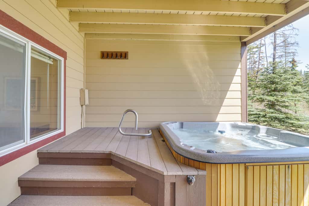 Ski-In/Ski-Out Whitefish Duplex w/ Hot Tub!