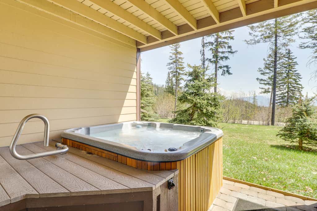 Ski-In/Ski-Out Whitefish Duplex w/ Hot Tub!